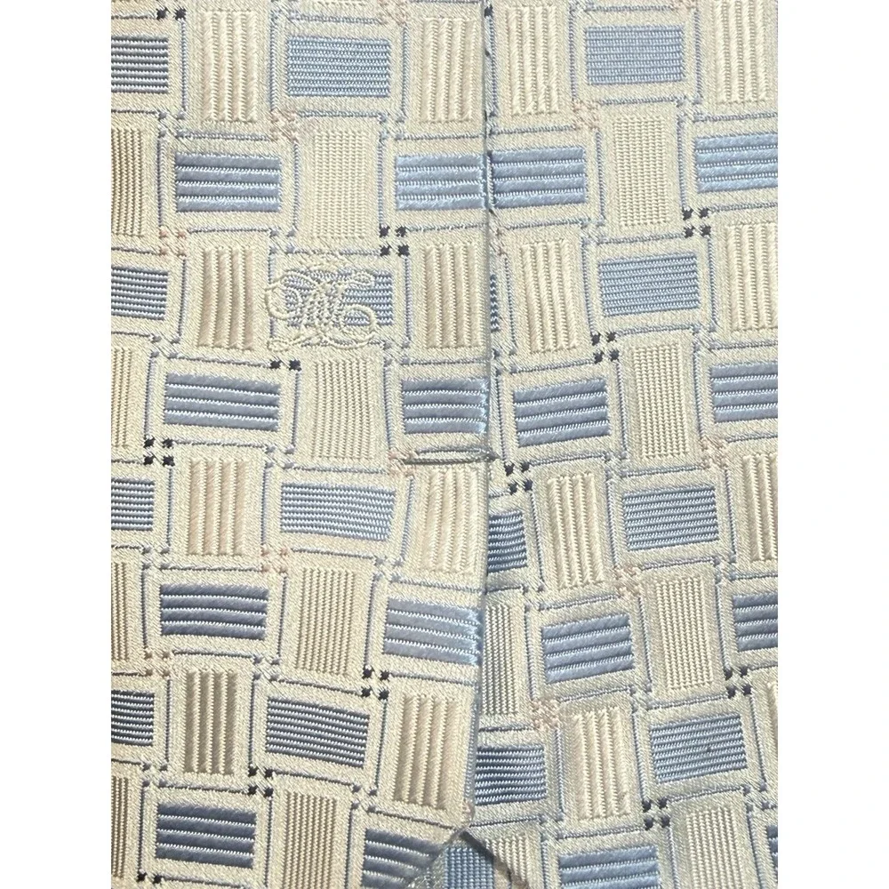 Daks London 100% Silk‎ Geometric Pattern Necktie